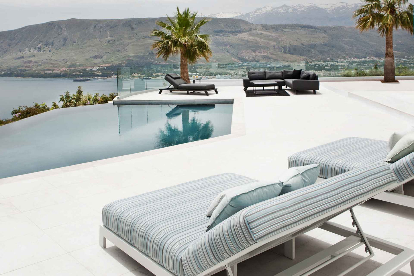 Bite Chaise Grande